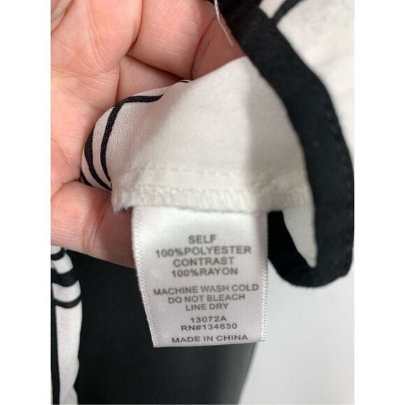 5--- Anthropologie Sunday in Brooklyn sleeveless black white blouse size large - Picture 5 of 10